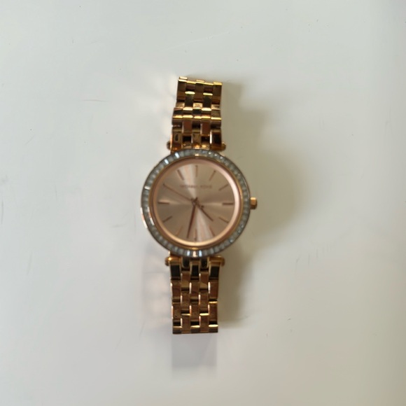 Michael Kors Rose Gold Watch - Picture 1 of 3